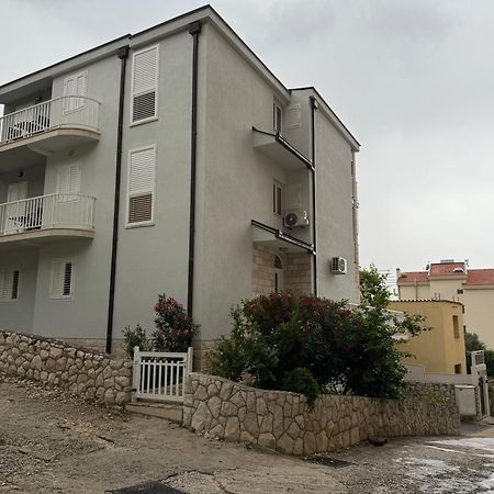 House 100M From The Beach With Free Parking And Breakfast Башка-Вода Экстерьер фото