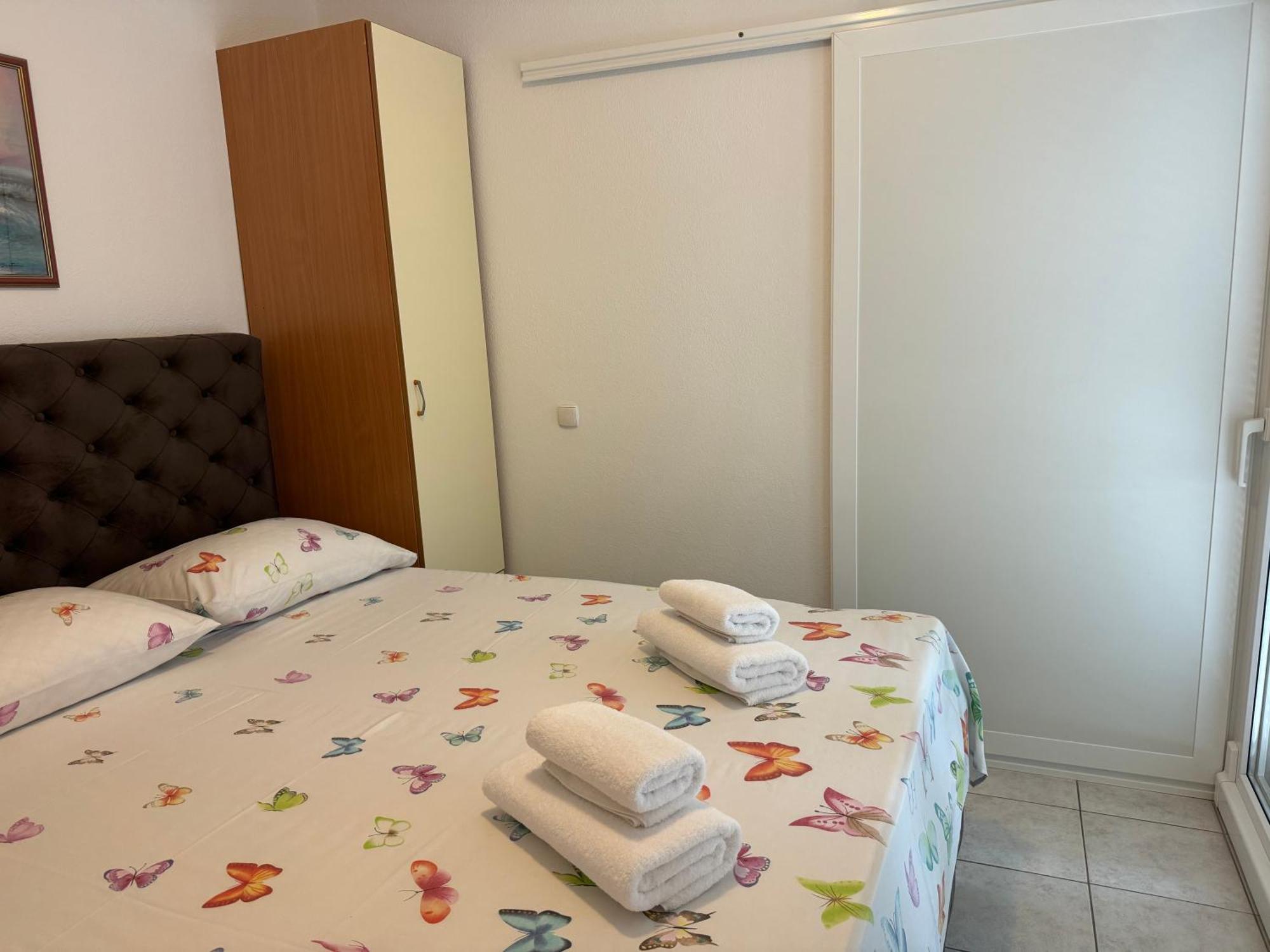 House 100M From The Beach With Free Parking And Breakfast Башка-Вода Экстерьер фото