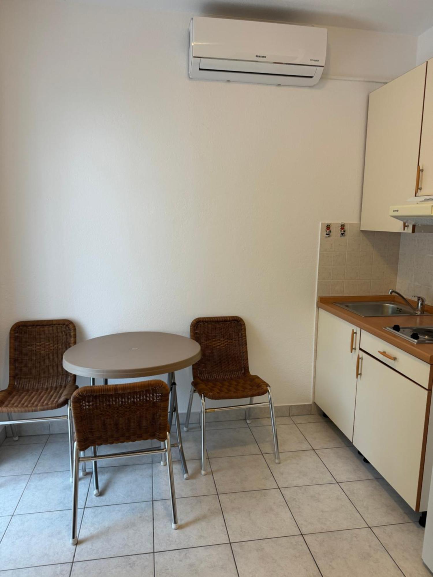 House 100M From The Beach With Free Parking And Breakfast Башка-Вода Экстерьер фото