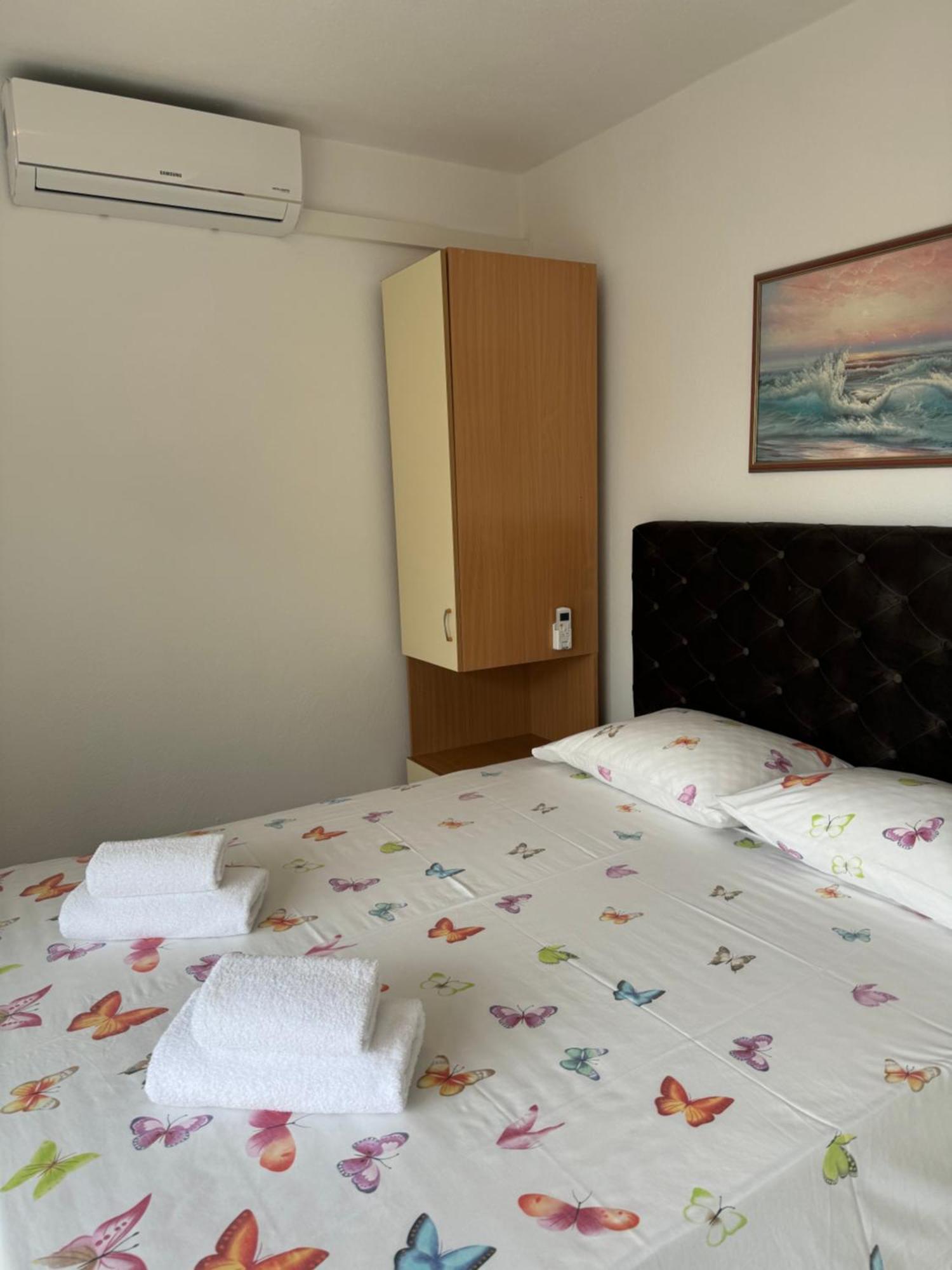 House 100M From The Beach With Free Parking And Breakfast Башка-Вода Экстерьер фото