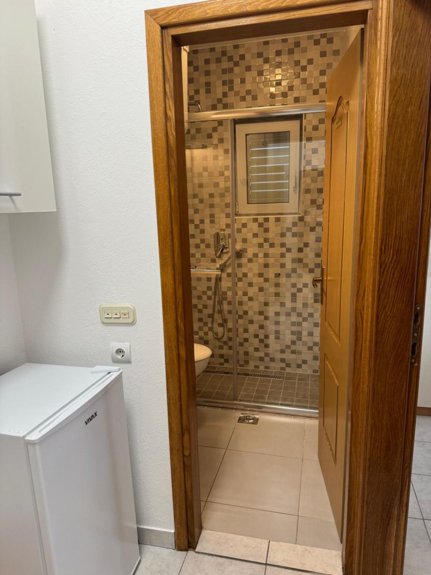 House 100M From The Beach With Free Parking And Breakfast Башка-Вода Экстерьер фото