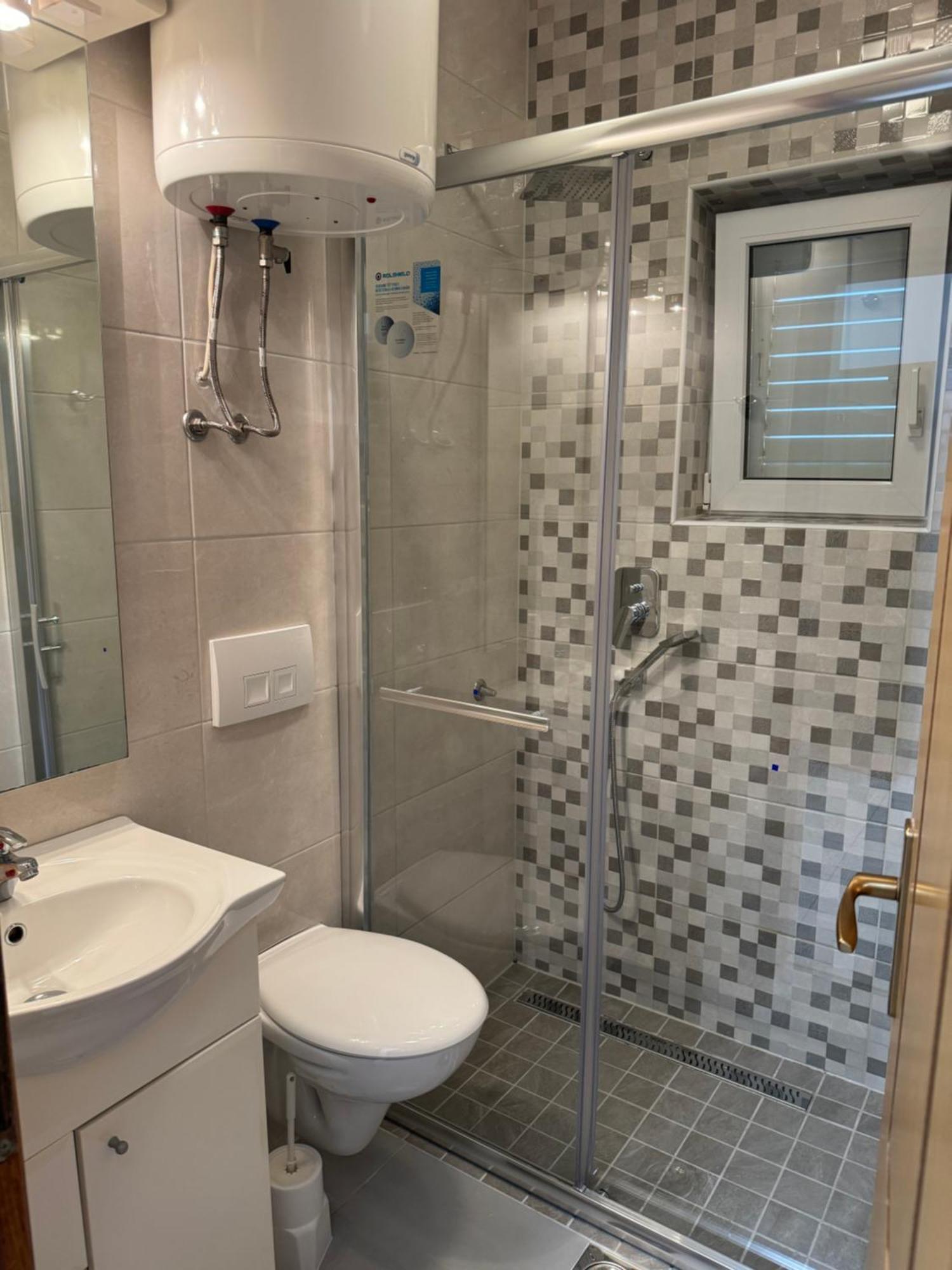 House 100M From The Beach With Free Parking And Breakfast Башка-Вода Экстерьер фото