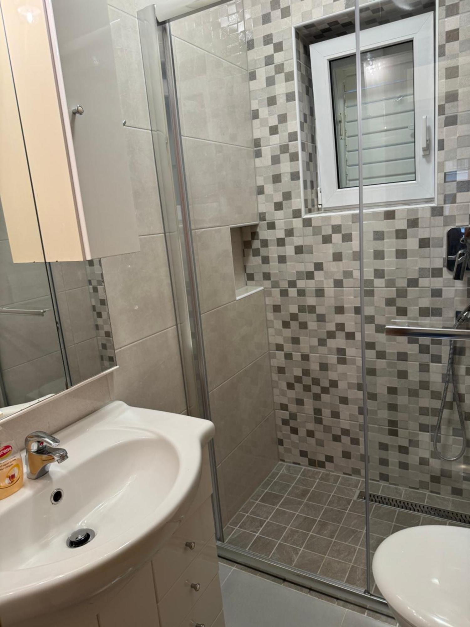 House 100M From The Beach With Free Parking And Breakfast Башка-Вода Экстерьер фото
