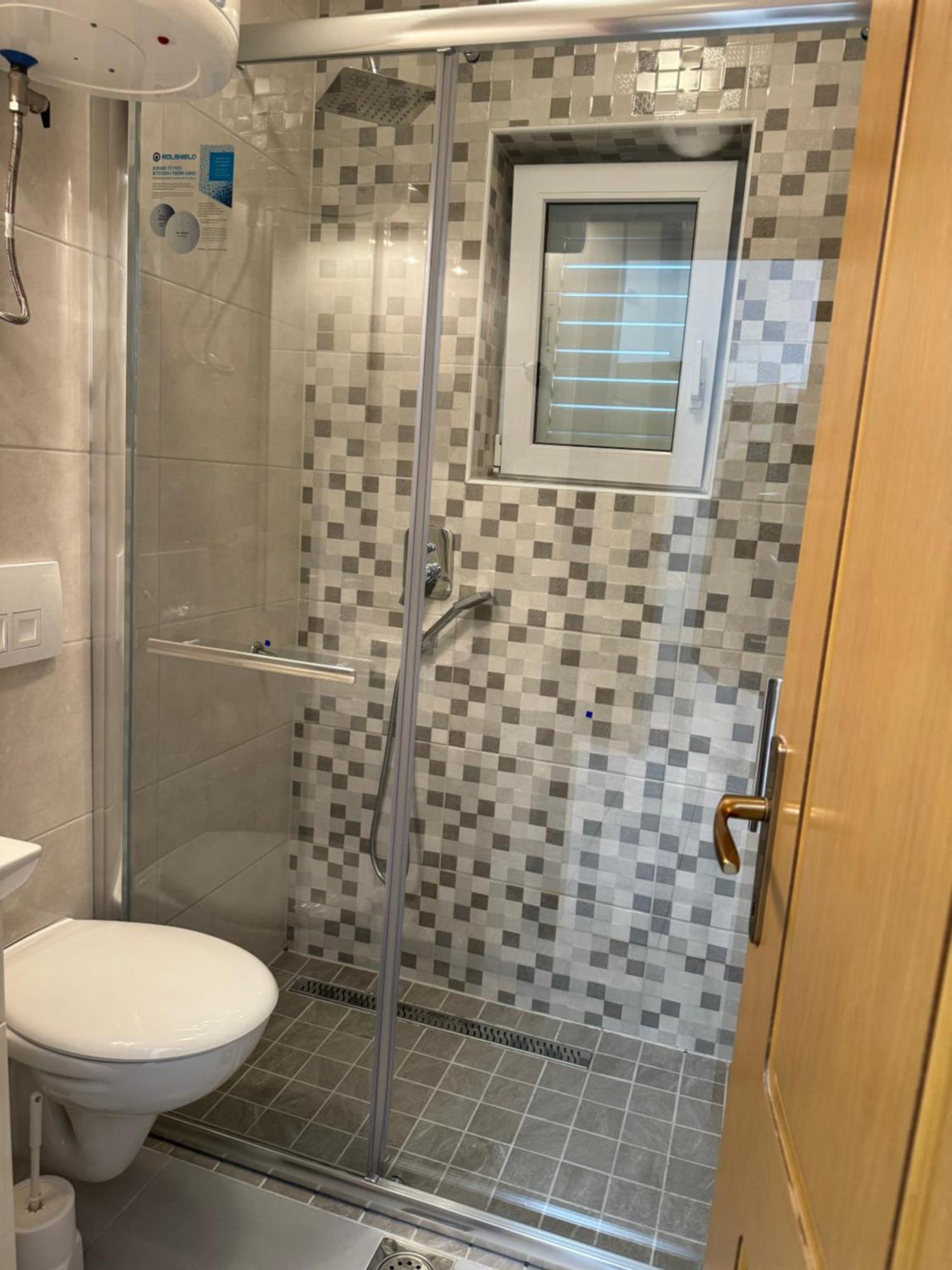 House 100M From The Beach With Free Parking And Breakfast Башка-Вода Экстерьер фото