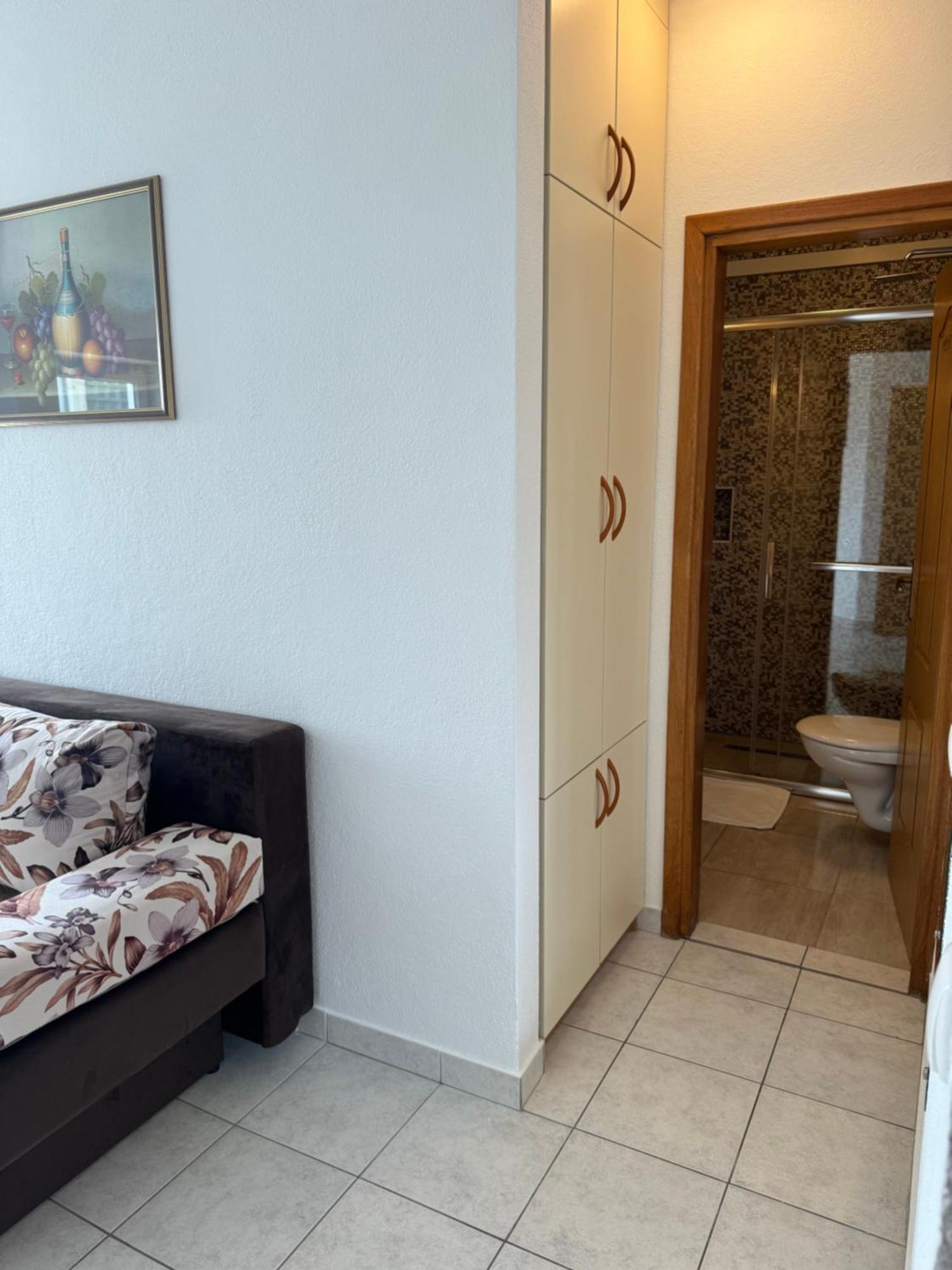 House 100M From The Beach With Free Parking And Breakfast Башка-Вода Экстерьер фото