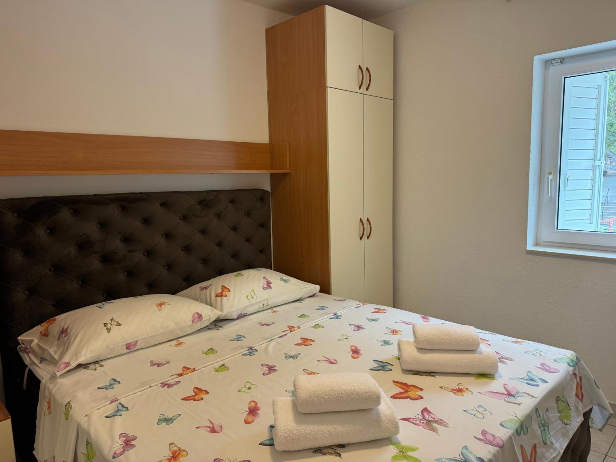 House 100M From The Beach With Free Parking And Breakfast Башка-Вода Экстерьер фото